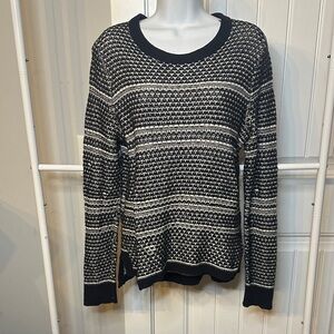 Madewell Size‎ Medium Black and White Crewneck Sweater